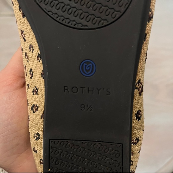 Rothy’s leopard print loafers - Picture 3 of 4